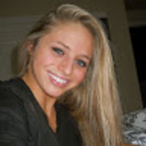 Meet your Posher, Kelli